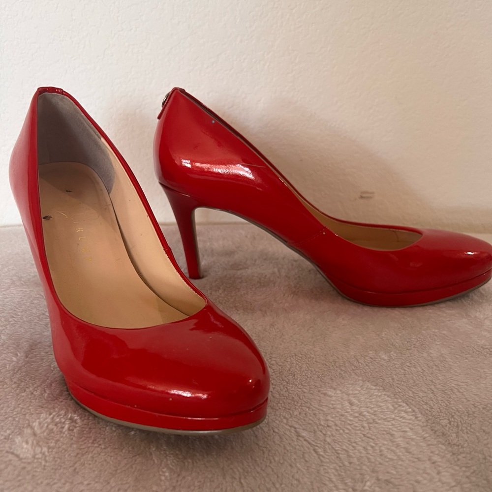Red Patent Leather Pumps Heels Stiletto Classic Closed Toe Size 7.5 Women